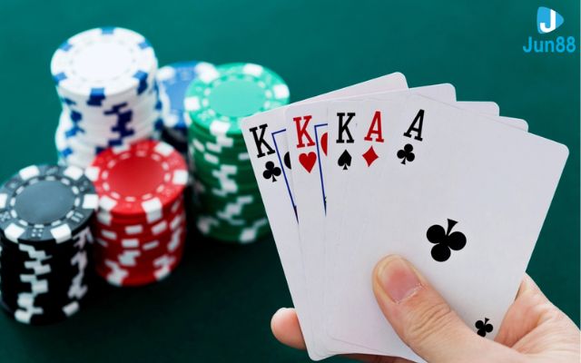 Hướng dẫn cách nhận biết bài rác khi chơi Poker